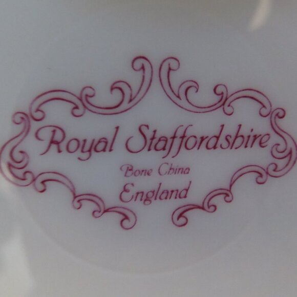 Royal Staffordshire Bone China CAT Plate Gold Rim Vintage (F69) - Picture 6 of 6